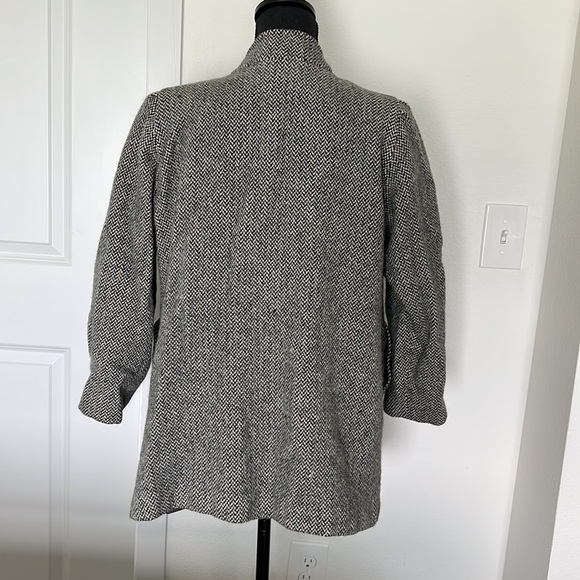 Coat - Picture 4 of 5